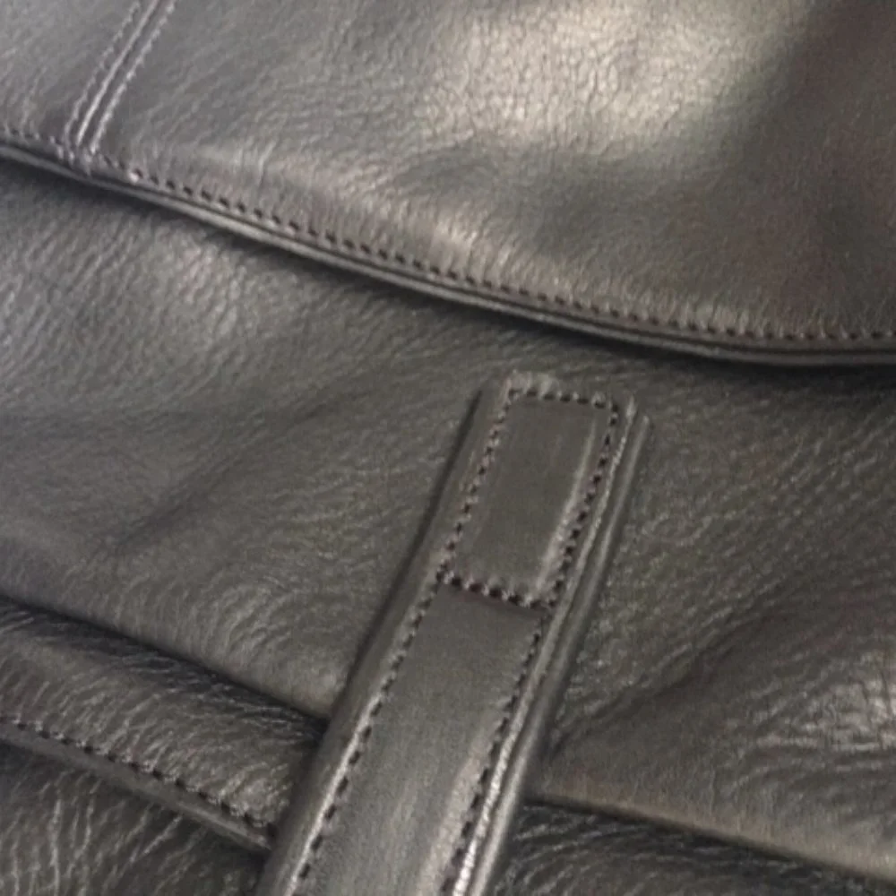 NWT Luxury Classic Black SADDLE LEATHER Carry-On Weekender Travel Duffle Bag 19